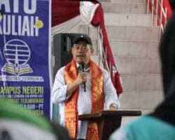 Bupati Bursah Zarnubi Resmi Buka Turnamen Bola Voli SMA/SMK se-Kabupaten Lahat
