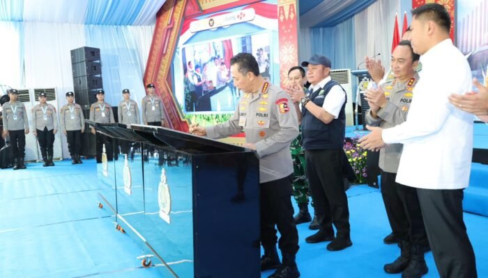 Gandeng 4 Bank Himbara Polri Salurkan KUR Bagi Petani Jagung Memutus Rantai Tengkulak